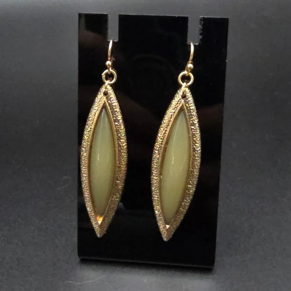 Green Elongated Marquise Earrings Gold Tone